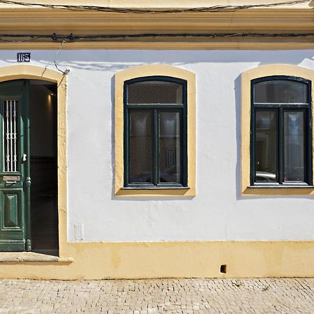 Casa Lopes, Moradia Tradicional para Férias no Centro Histórico de Tavira Esterno foto