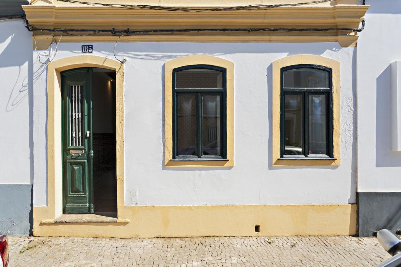 Casa Lopes, Moradia Tradicional para Férias no Centro Histórico de Tavira Esterno foto